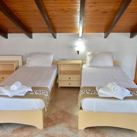 Apartahotel Oneiro Zois