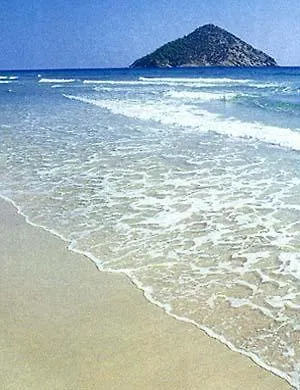 Apartahotel Oneiro Zois Prínos