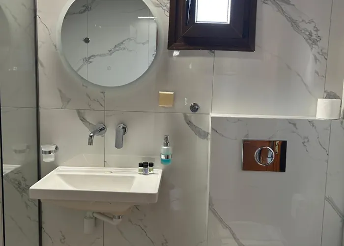 Apart-hotel Oneiro Zois 3*